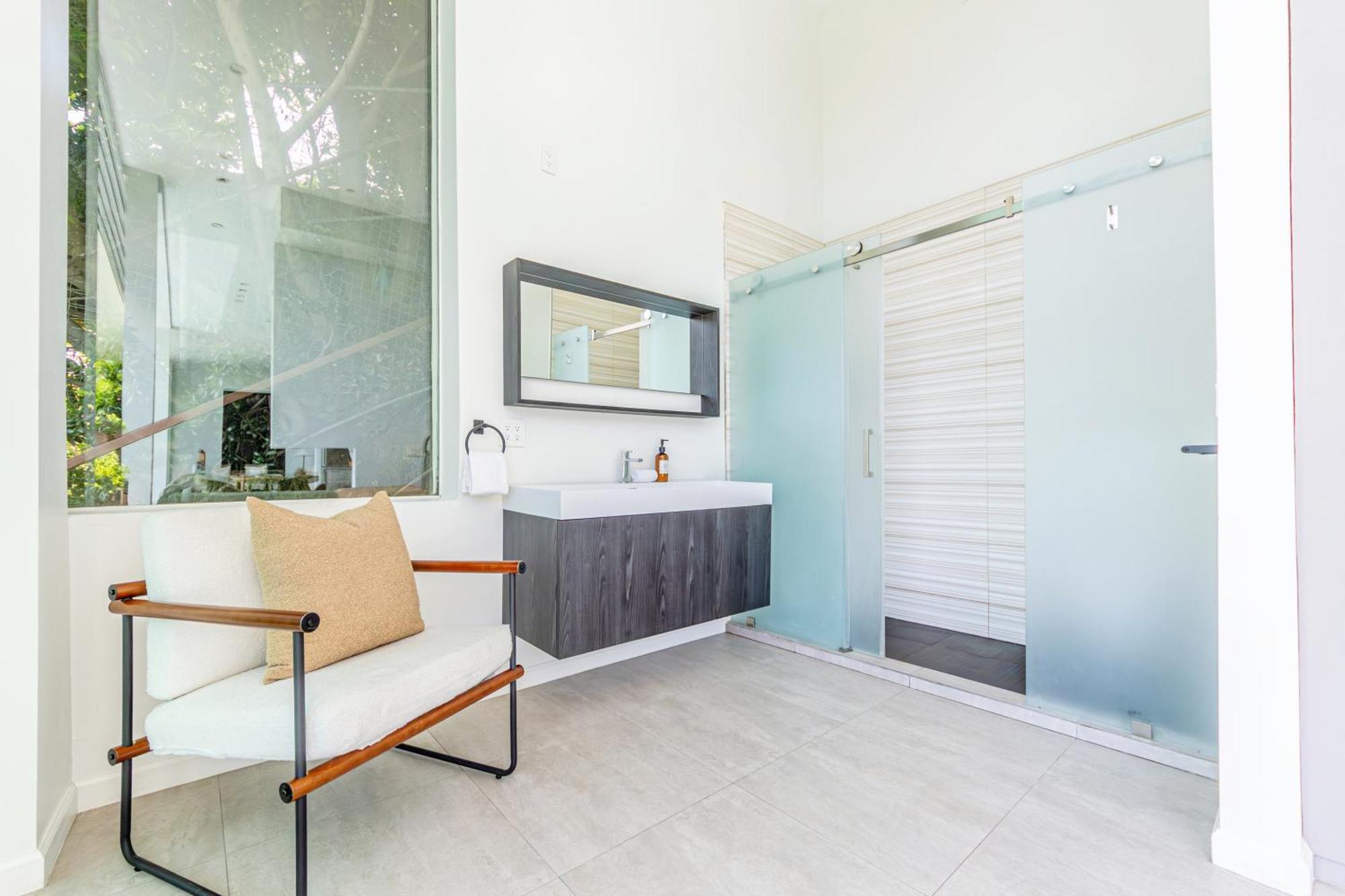 Elevate La - House With Infinity Pool Villa *